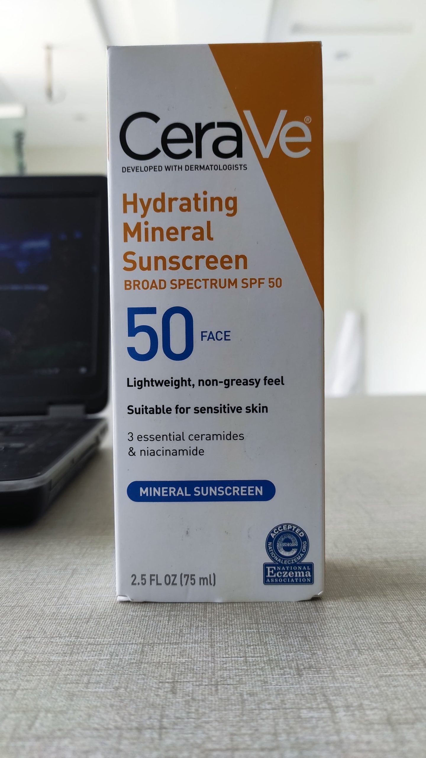 CeraVe Hydrating Mineral Sunscreen Spf 50