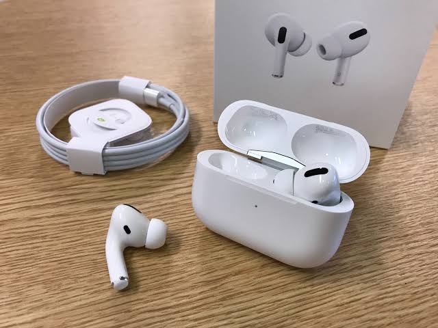 Apple Air Bud Pro White Master Copy (anc)